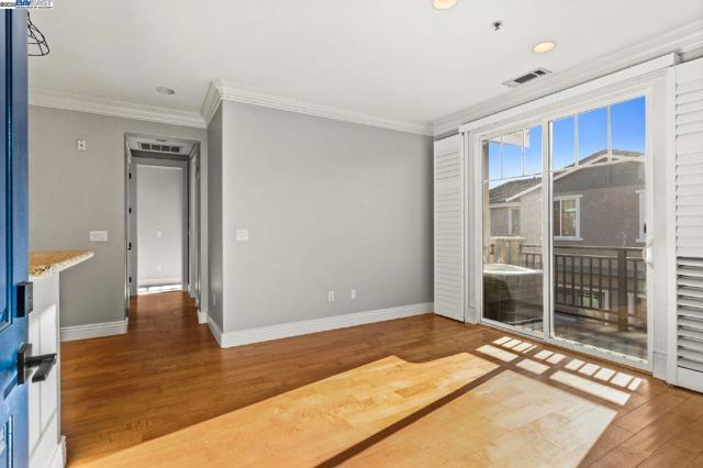 3404 Fostoria Way, Danville CA: https://media.crmls.org/mediaz/e523e5fd-5c33-4e45-8ad9-666723fb04cb.jpg