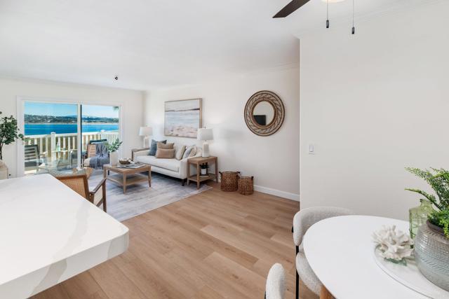 Detail Gallery Image 8 of 31 For 3991 Crown Point Dr #P13,  San Diego,  CA 92109 - 1 Beds | 1 Baths