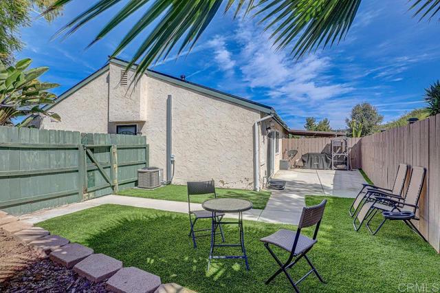 Detail Gallery Image 18 of 27 For 1935 Terracina Cir, Spring Valley,  CA 91977 - 2 Beds | 1 Baths