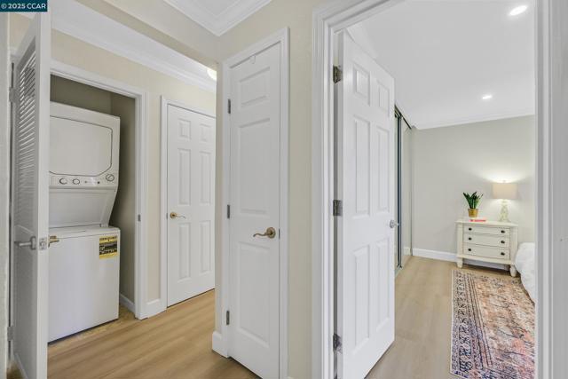160 Eastridge Dr, San Ramon CA: https://media.crmls.org/mediaz/e5249476-0bbd-42d0-9d2e-63db2c066627.jpg