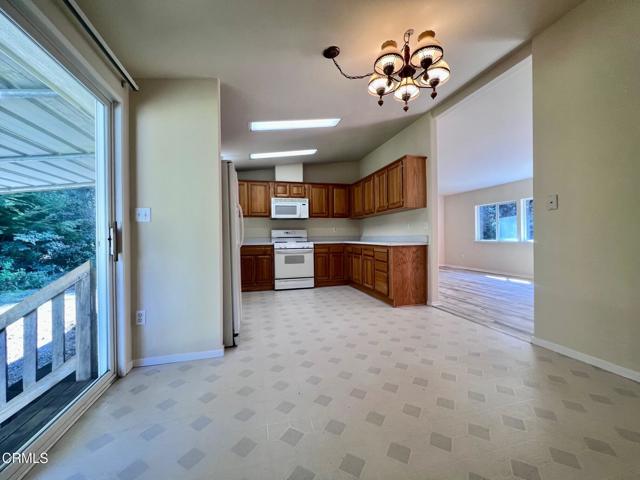 Detail Gallery Image 10 of 65 For 18751 Sears Ln, Fort Bragg,  CA 95437 - 2 Beds | 2 Baths