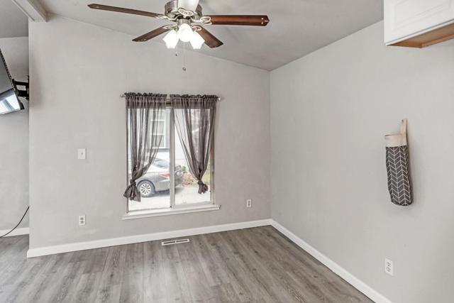 3320 Del Monte Boulevard, Marina CA: https://media.crmls.org/mediaz/e52592e9-d58b-40a6-9a05-e0eea29556c9.jpg