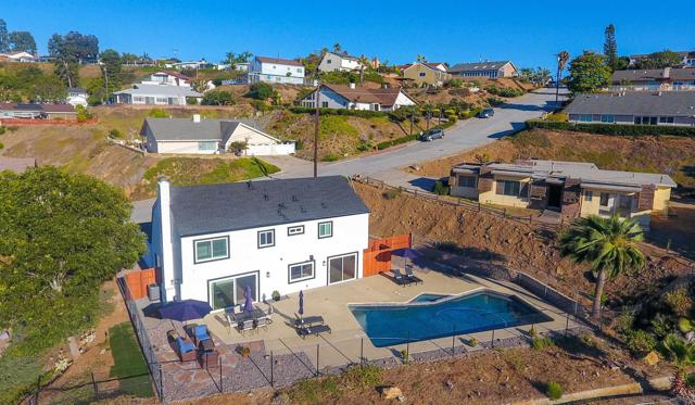 4060 Rosarita Dr, La Mesa CA: https://media.crmls.org/mediaz/e525ed3f-8b4c-4469-a0c2-7eaee1150b19.jpg