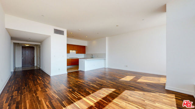900 W Olympic Boulevard, Los Angeles CA: https://media.crmls.org/mediaz/e5262b17-6e57-4b04-8b5d-eb5853848b20.jpg