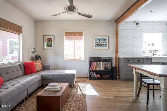 Detail Gallery Image 7 of 22 For 2033 Echo Park Ave, Los Angeles,  CA 90026 - 2 Beds | 1 Baths