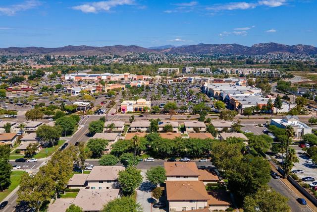 8842 Mission Vega Ct, Santee CA: https://media.crmls.org/mediaz/e527a9a1-1dd7-4c43-87bf-41cd5a4fe140.jpg