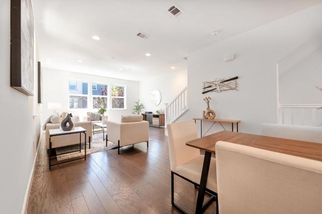 712 Bramble Terrace, Sunnyvale CA: https://media.crmls.org/mediaz/e5288c3b-6ffb-46f9-9632-595fda8a8ac0.jpg
