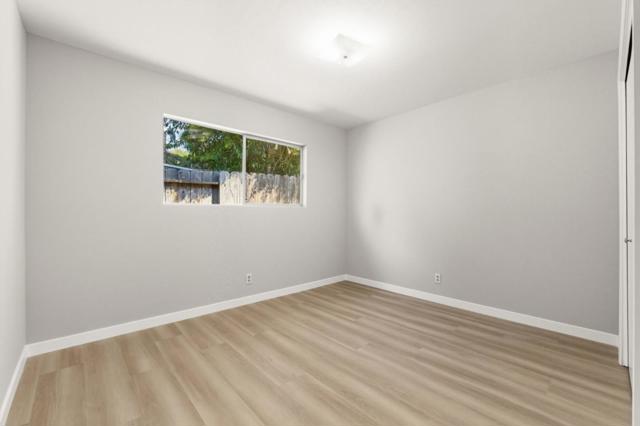 190 Ronan Avenue, Gilroy CA: https://media.crmls.org/mediaz/e528fcf5-2b6b-4efb-bc5d-337317d3108e.jpg
