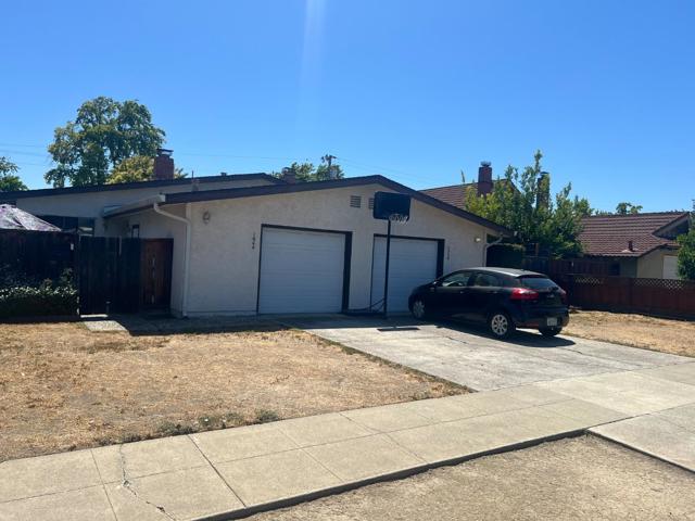 1044 Nottingham Place, San Jose CA: https://media.crmls.org/mediaz/e5294d37-9e5f-4f97-bd44-ddc5d3234df0.jpg