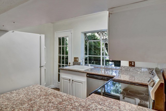 Image 16 of 24 For 1971 Bonifacio St 3