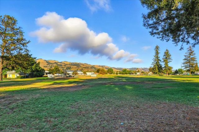 2908 Croft Drive, San Jose CA: https://media.crmls.org/mediaz/e52a058f-032d-4176-a72b-5e3d13904783.jpg