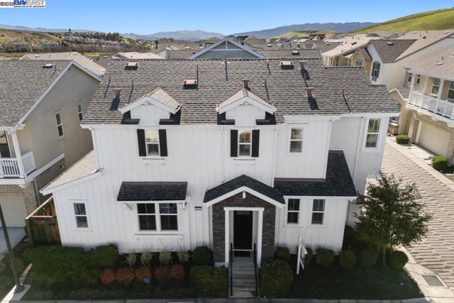 4026 Chalk Hill Way, Dublin CA: https://media.crmls.org/mediaz/e52a118f-2417-4f8e-a2f3-e6131f7dcd0a.jpg
