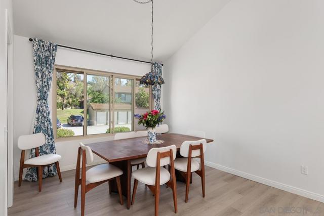 13046 Paseo del Verano, San Diego CA: https://media.crmls.org/mediaz/e52b770d-630c-411d-b07f-df5ddaeda51c.jpg