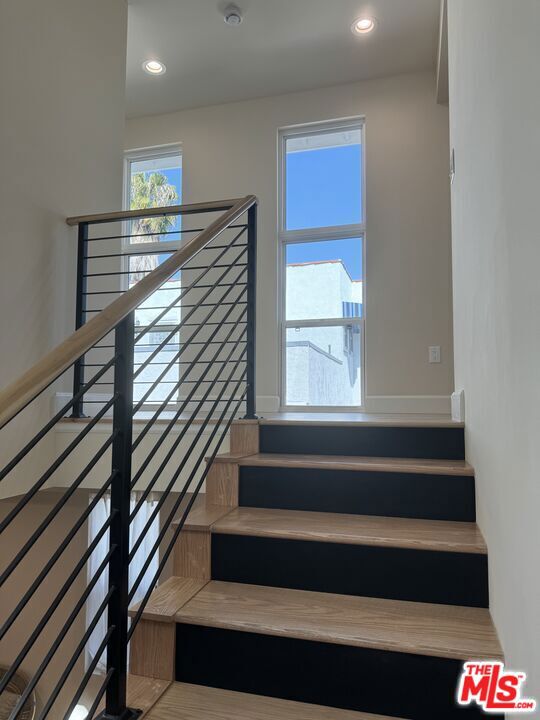 821 Lorraine Boulevard, Los Angeles CA: https://media.crmls.org/mediaz/e52bfc6b-9de8-4701-a1b1-c41cc8d9014b.jpg