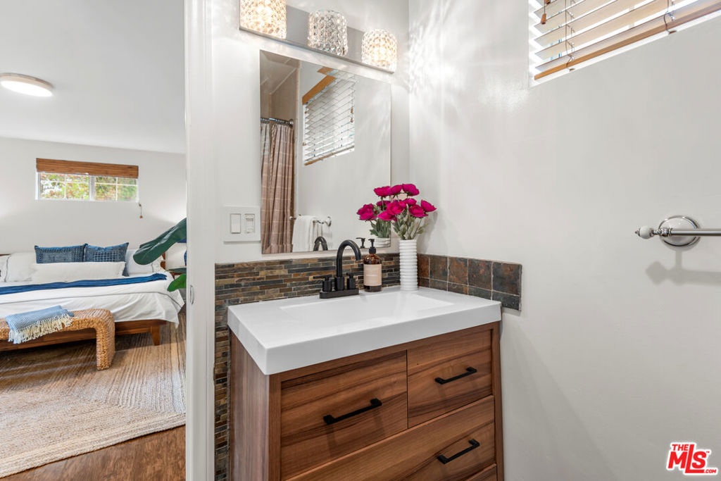 MLS #25599877 image #23