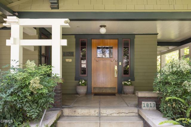 1813 Wayne Avenue, South Pasadena CA: https://media.crmls.org/mediaz/e52ca4ff-db04-49da-9076-772501148c13.jpg