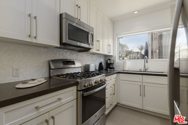 8917 W Cynthia Street, West Hollywood CA: https://media.crmls.org/mediaz/e52d6c82-e17e-4d6c-90bb-32b8302e6307.jpg