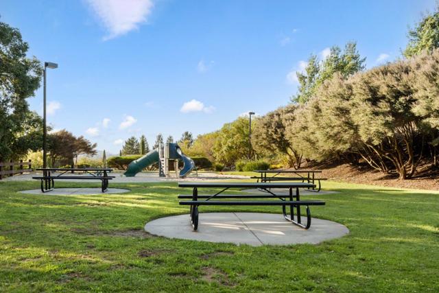 22659 Canyon Terrace Drive, Castro Valley CA: https://media.crmls.org/mediaz/e52da56d-1e00-49aa-85b1-553e143d7119.jpg