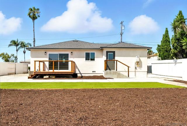 2525 Inman Ct, San Diego CA: https://media.crmls.org/mediaz/e52db815-5ee4-4943-b9c0-a1446d4b3278.jpg