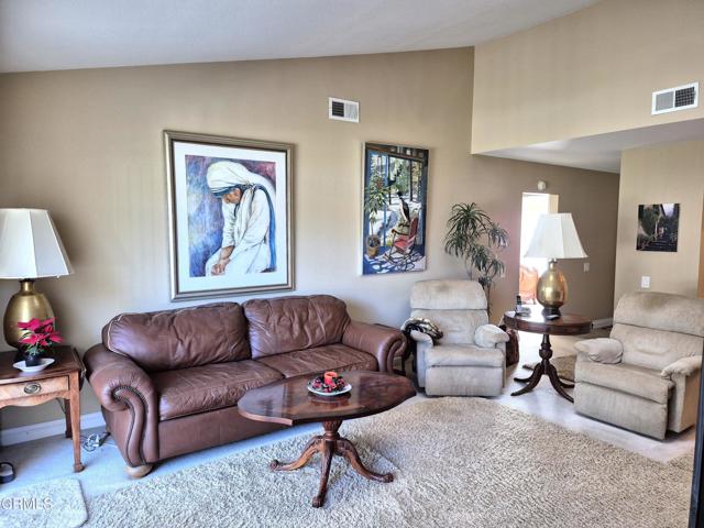 Detail Gallery Image 6 of 55 For 25122 Village 25, Camarillo,  CA 93012 - 2 Beds | 2 Baths