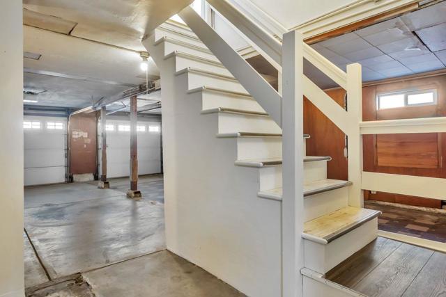 3709 Kenwood Avenue, San Mateo CA: https://media.crmls.org/mediaz/e52dd9fb-f207-42f0-b8b4-6cc3a2b604c9.jpg