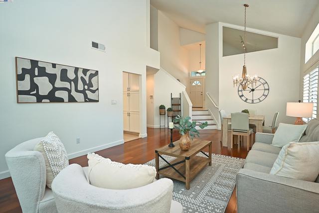226 Promenade Ln, Danville CA: https://media.crmls.org/mediaz/e52df11d-a283-4bd3-9a4a-8c5b08cea092.jpg