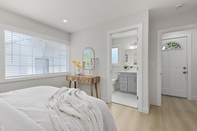 270 N 26th Street, San Jose CA: https://media.crmls.org/mediaz/e52ec99d-9842-4e7a-bec3-02e8f67953a6.jpg