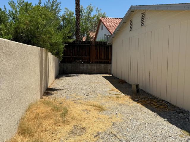 Image 8 of 11 For 54280 Avenida Vallejo