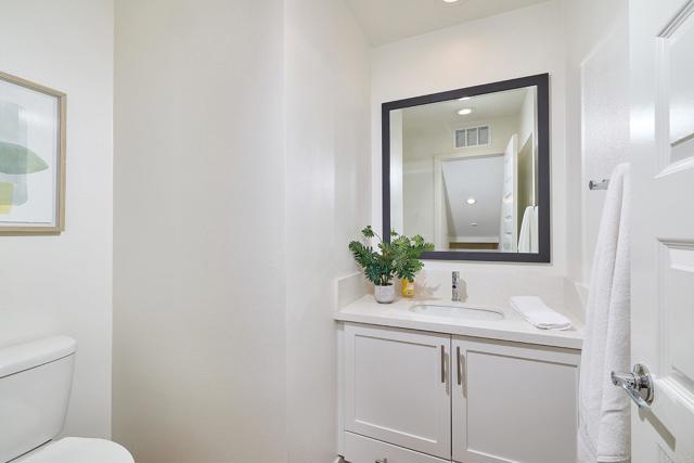 6140 Colt Place, Carlsbad CA: https://media.crmls.org/mediaz/e530eb86-9c65-46b1-8c27-005f67cf3a56.jpg