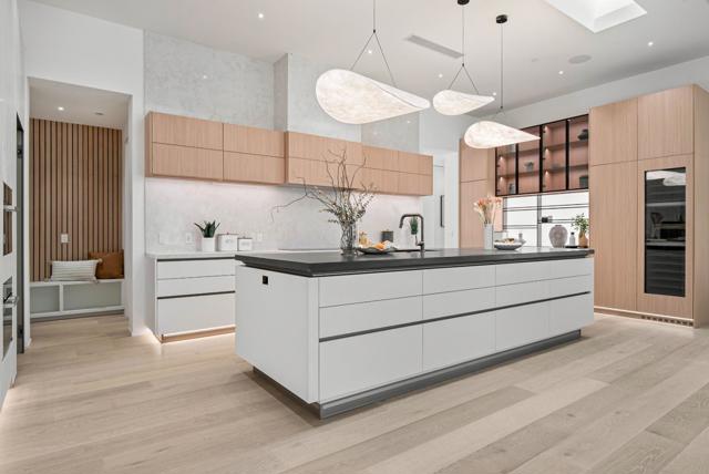1068 Riverside Drive, Los Altos CA: https://media.crmls.org/mediaz/e5329a9a-c768-4f69-9afb-1314e4ed0040.jpg