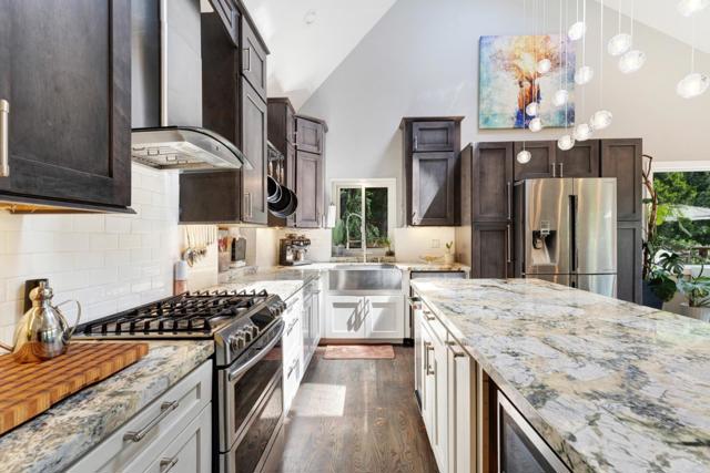 55 Hidden Meadow Lane, Scotts Valley CA: https://media.crmls.org/mediaz/e5335bee-8965-494d-b5e5-d15099712284.jpg