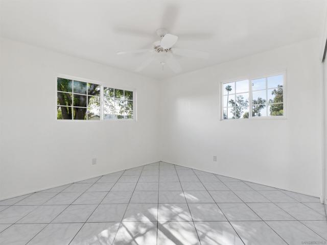 1621 Lilac, Ramona CA: https://media.crmls.org/mediaz/e5350959-dae3-4788-a7b2-c6bb74b854c9.jpg