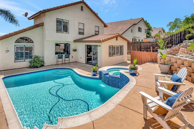 9068 Buckwheat St, San Diego CA: https://media.crmls.org/mediaz/e5361f92-a913-4a86-a5cd-777362f8897a.jpg