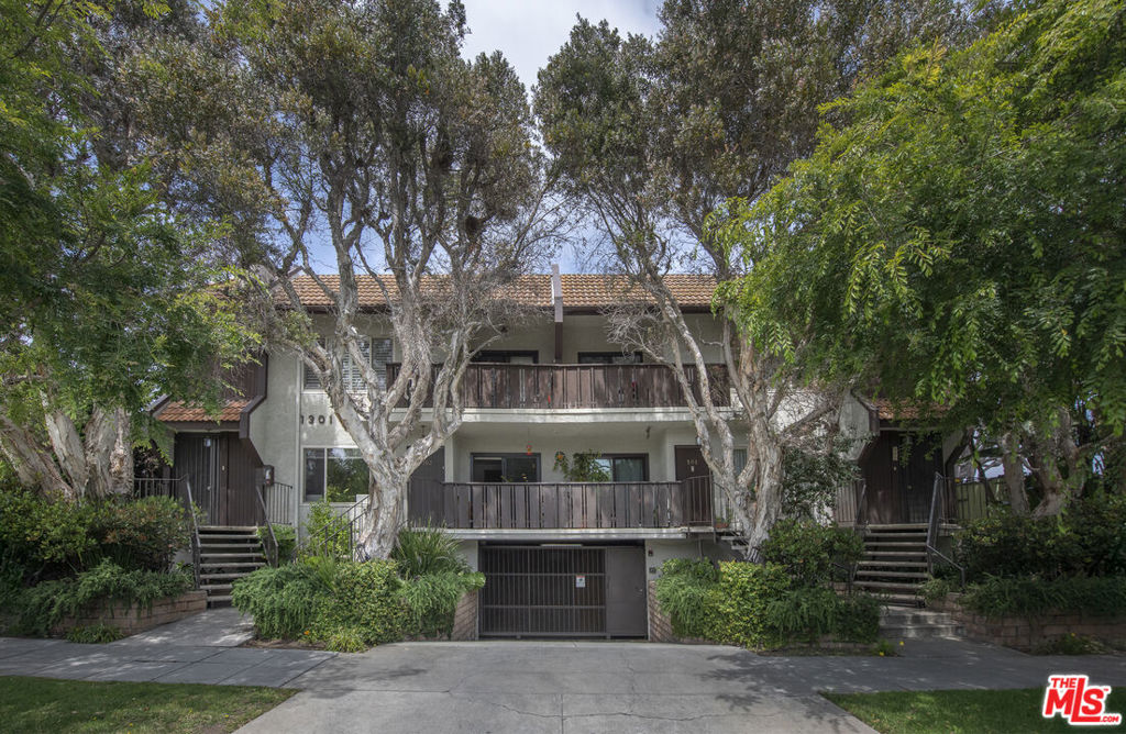 1301 17th Street #102