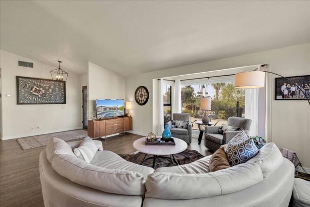 73501 Broken Arrow Trail, Palm Desert CA: https://media.crmls.org/mediaz/e537d60c-7d9c-4492-bc72-d5239b0db323.jpg