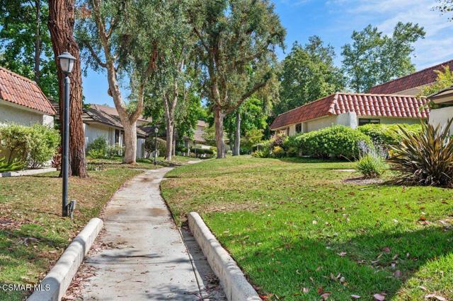 1228 Kirkford Way, Westlake Village CA: https://media.crmls.org/mediaz/e537f239-f9e9-4329-8255-836c6a7544c8.jpg