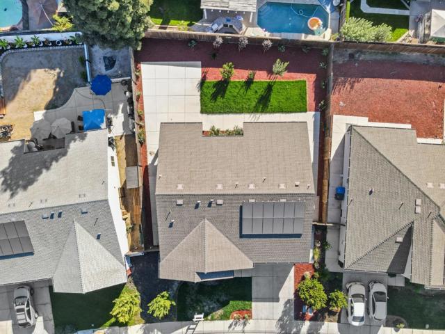 1340 Crimson Place, Manteca CA: https://media.crmls.org/mediaz/e5381cdf-ddee-4395-a164-ab9fbb20b5f9.jpg