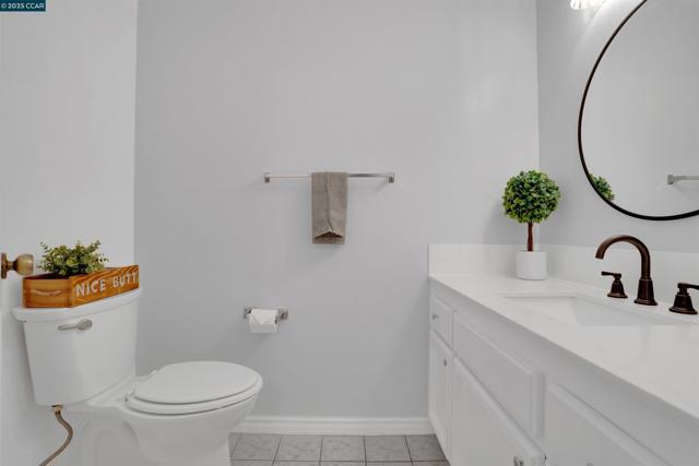 107 Pelican Loop, Pittsburg CA: https://media.crmls.org/mediaz/e5398849-1172-4115-8b85-8821f12572df.jpg