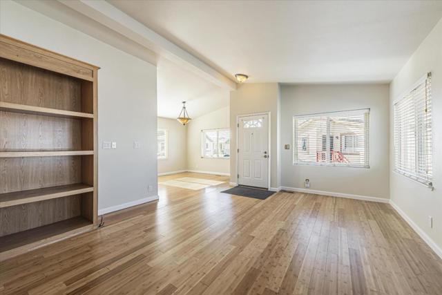 3015 E Bayshore Road, Redwood City CA: https://media.crmls.org/mediaz/e53a2235-7f6f-4299-83f6-f65fdef7e359.jpg