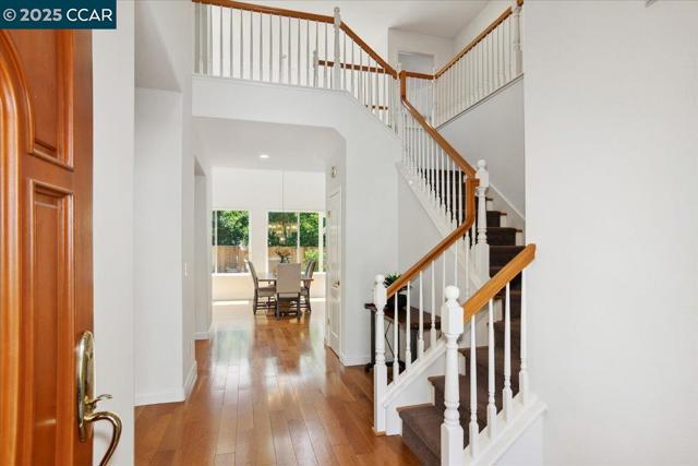 3062 Windmill Canyon Dr, Clayton CA: https://media.crmls.org/mediaz/e53b4a23-f6f3-4b76-b3e9-7f6e4d638119.jpg