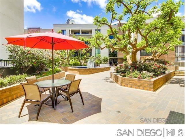 750 State St - photo 20