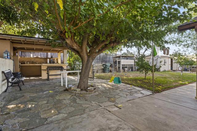 Detail Gallery Image 27 of 35 For 1427 Kingston Dr, Escondido,  CA 92027 - 3 Beds | 2 Baths