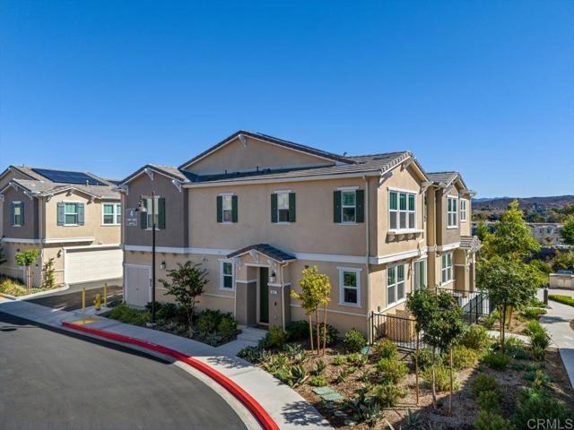 Detail Gallery Image 2 of 49 For 10427 Graphite St, Spring Valley,  CA 91977 - 3 Beds | 2/1 Baths