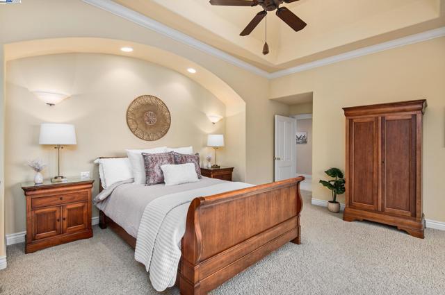 3029 Alburni Ct, Pleasanton CA: https://media.crmls.org/mediaz/e53c50a4-0ec8-4764-93b1-d063b7423880.jpg