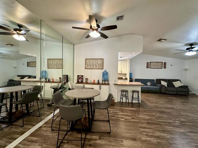 161 Eunice Circle, Blythe CA: https://media.crmls.org/mediaz/e53d3466-a98c-43e3-a4cc-927988f97ebd.jpg