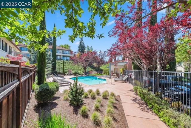 771 Lakemont PL, San Ramon CA: https://media.crmls.org/mediaz/e53d5447-d62a-4d7b-9110-d4e55ea00c9a.jpg