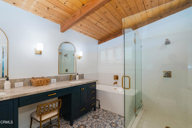 3086 Grove Street, Ventura CA: https://media.crmls.org/mediaz/e53d826d-75e2-4355-8bb0-aed3165ebf11.jpg