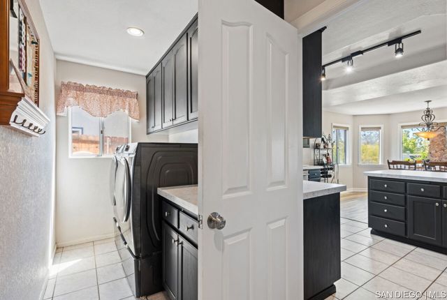 23849 Gymkhana RD, Ramona CA: https://media.crmls.org/mediaz/e53ea323-d1ed-4ec4-80cd-8fd76bb7cc67.jpg