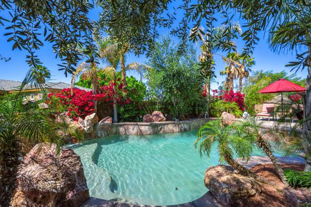 61188 Cactus Spring Drive, La Quinta CA: https://media.crmls.org/mediaz/e53eed48-c739-4008-ae64-b8e469a19b73.jpg