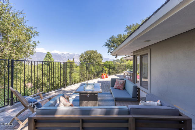 3608 Hampstead Road, La Canada Flintridge CA: https://media.crmls.org/mediaz/e53f66f3-98a3-47a2-8f02-138d98d88b84.jpg